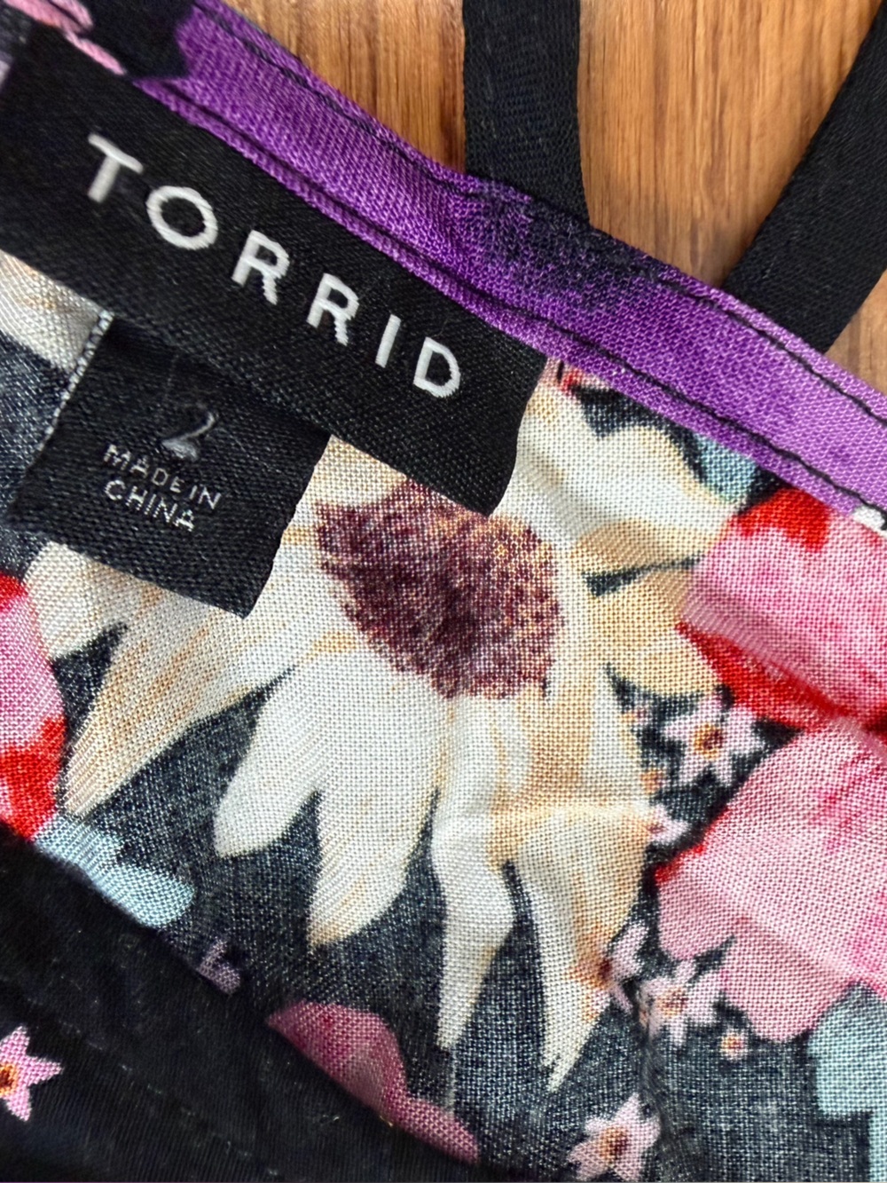 Torrid Floral Babydoll Stretch Challis Top With Hanky Hem - Picture 4 of 7